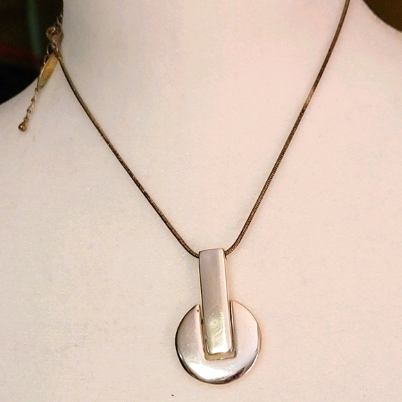 Silver chain with barred circle - Picture 1 of 3